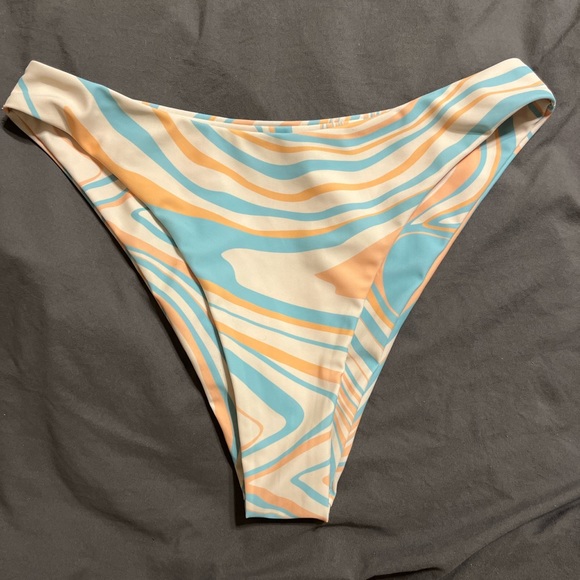 Shop Aurelle Bikini - Picture 6 of 6